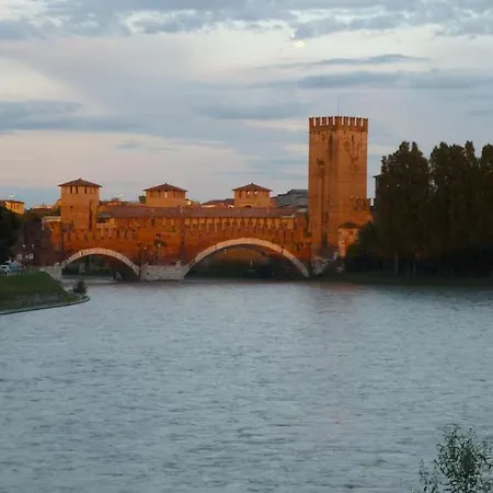 Casa Archi 1 Terrazza Sul Fiume